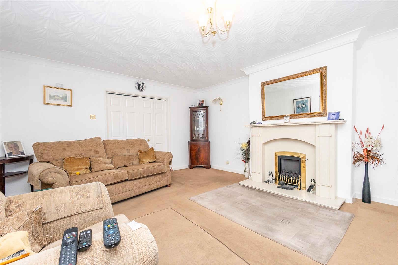 4 bed property in Long Croft Meadow, Chorley